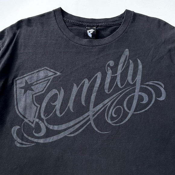 Vintage Y2M Famous Stars And Straps Family T Shirt Travis Barker Size Men’s L - Picture 2 of 5